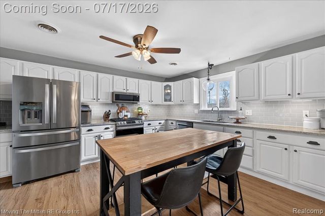 48188 Harris Road, Belleville, MI 48111