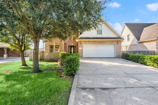 3212 Glastonbury Drive, Pearland, TX 77581