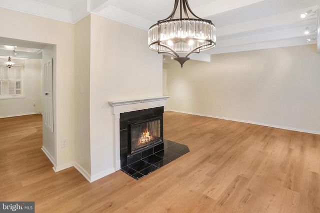 11172 GLADE DR, Reston, VA 20191
