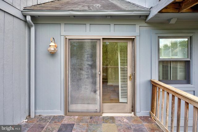 11172 GLADE DR, Reston, VA 20191