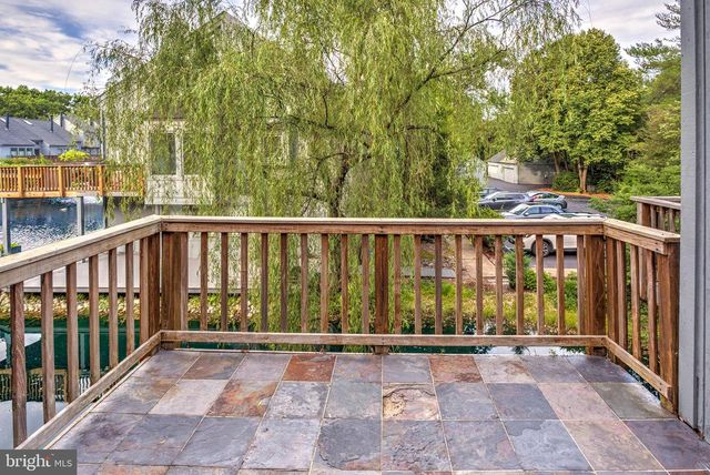 11172 GLADE DR, Reston, VA 20191