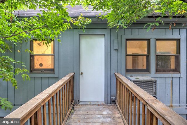 11172 GLADE DR, Reston, VA 20191