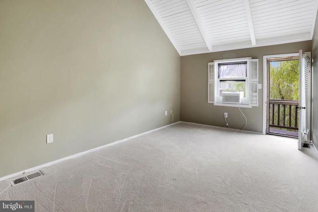 11172 GLADE DR, Reston, VA 20191