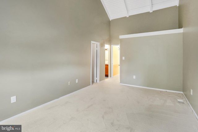 11172 GLADE DR, Reston, VA 20191