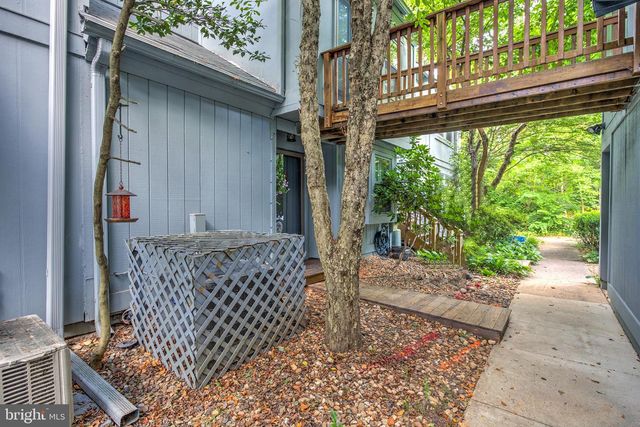 11172 GLADE DR, Reston, VA 20191