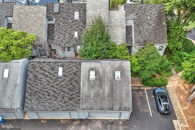 11172 GLADE DR, Reston, VA 20191