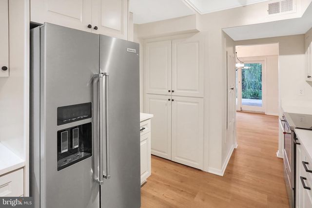 11172 GLADE DR, Reston, VA 20191