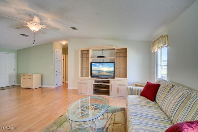 410 Woodale CT, North Port, FL 34287