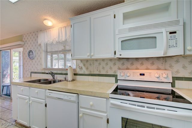 410 Woodale CT, North Port, FL 34287