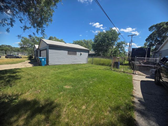 2040 Lane Street, Gary, IN 46404