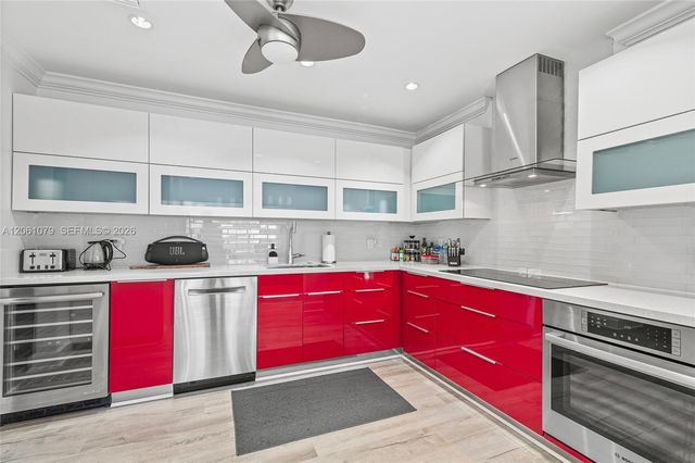 2207 NE 16th Avenue, Wilton Manors, FL 33305