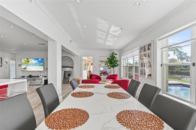 2207 NE 16th Avenue, Wilton Manors, FL 33305