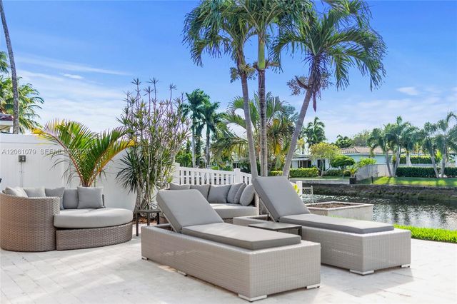 2207 NE 16th Avenue, Wilton Manors, FL 33305