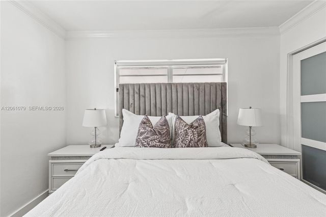 2207 NE 16th Avenue, Wilton Manors, FL 33305