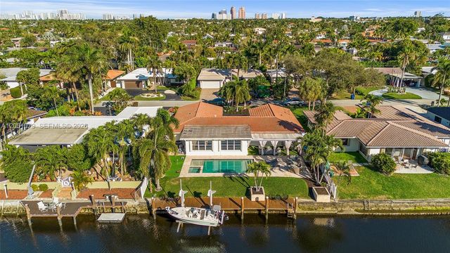 2207 NE 16th Avenue, Wilton Manors, FL 33305