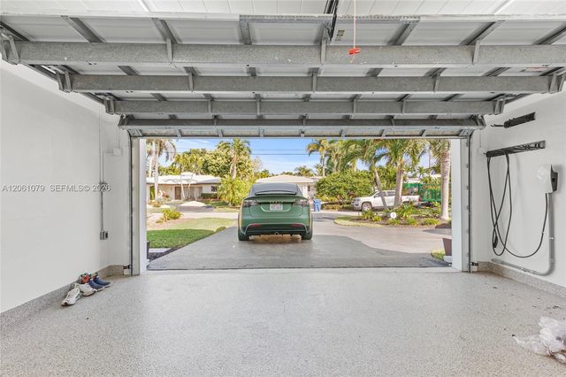2207 NE 16th Avenue, Wilton Manors, FL 33305