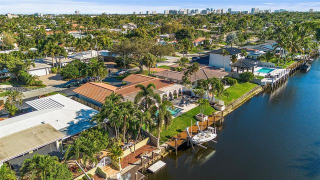 2207 NE 16th Avenue, Wilton Manors, FL 33305