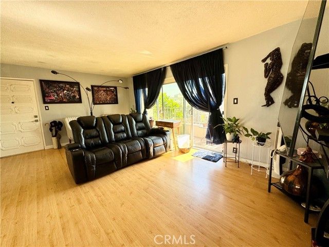 401 W 5th 3C, Long Beach, CA 90802