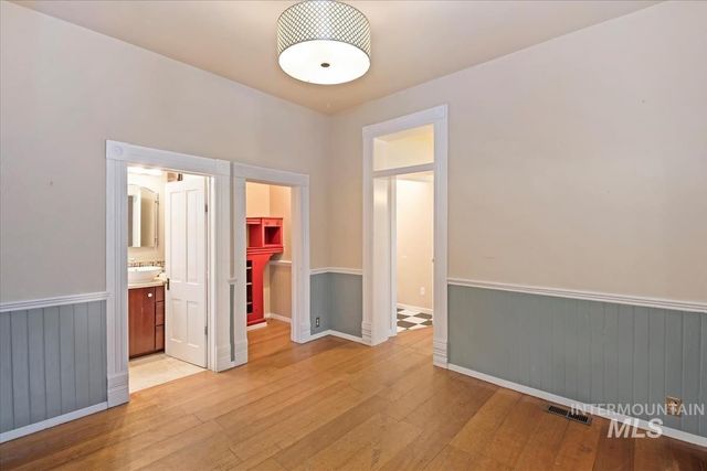 1310 N 11th St, Boise, ID 83702