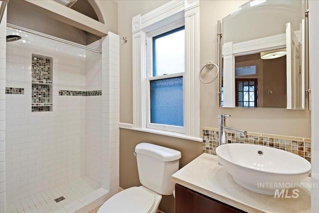 1310 N 11th St, Boise, ID 83702