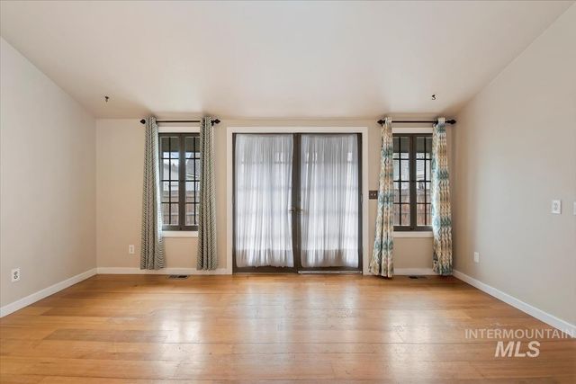 1310 N 11th St, Boise, ID 83702