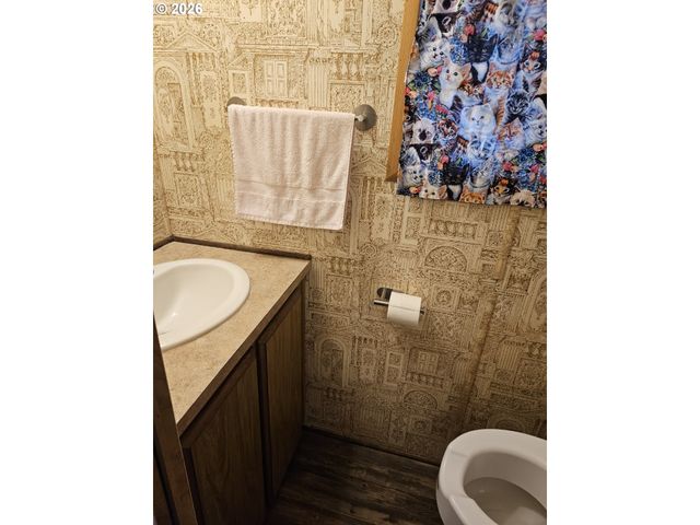 1600 RHODODENDRON Dr 214, Florence, OR 97439