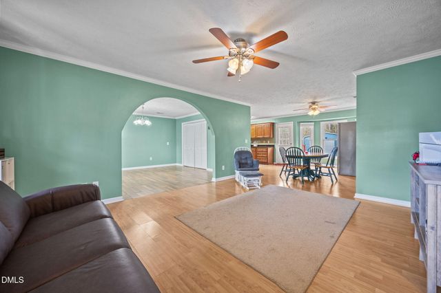 306 Wapiti Drive, Spring Lake, NC 28390