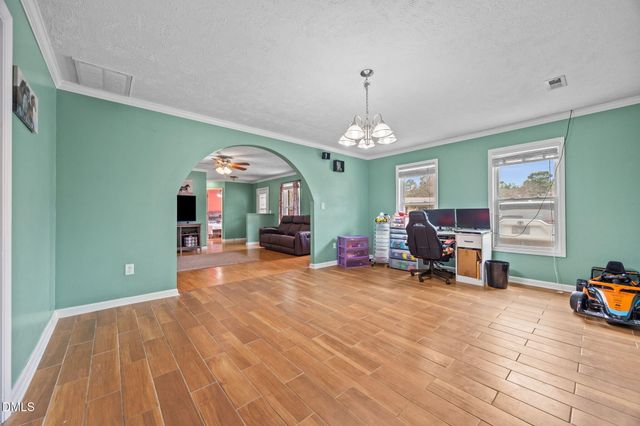 306 Wapiti Drive, Spring Lake, NC 28390