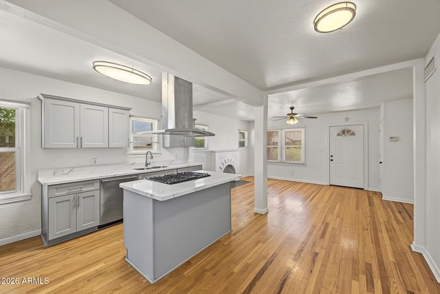 1626 W TAYLOR Street, Phoenix, AZ 85007