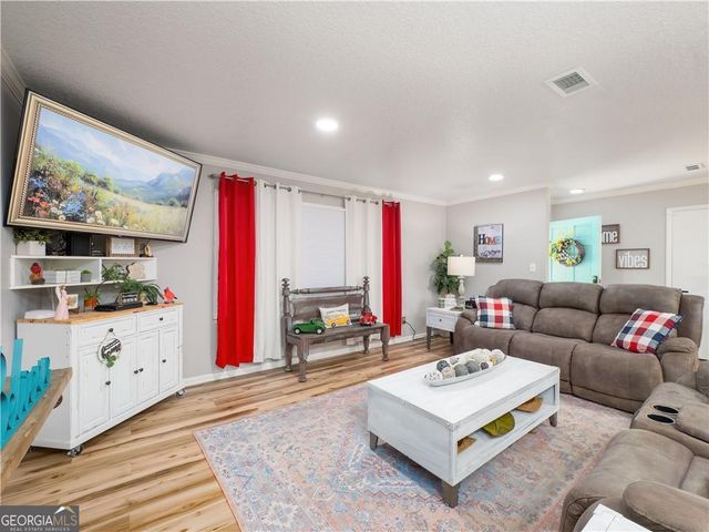 2075 Sylvia Lane, Waycross, GA 31503