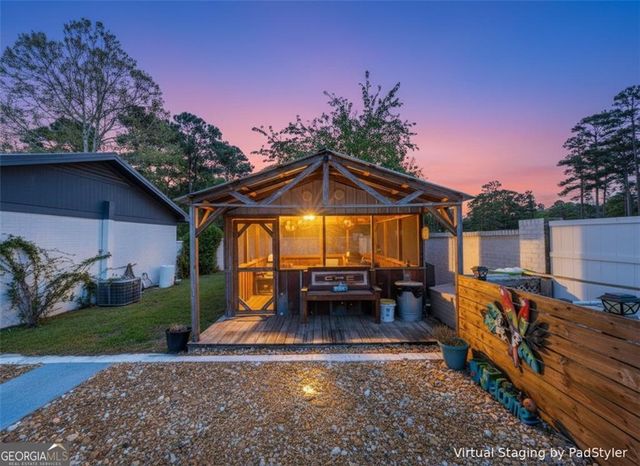 2075 Sylvia Lane, Waycross, GA 31503