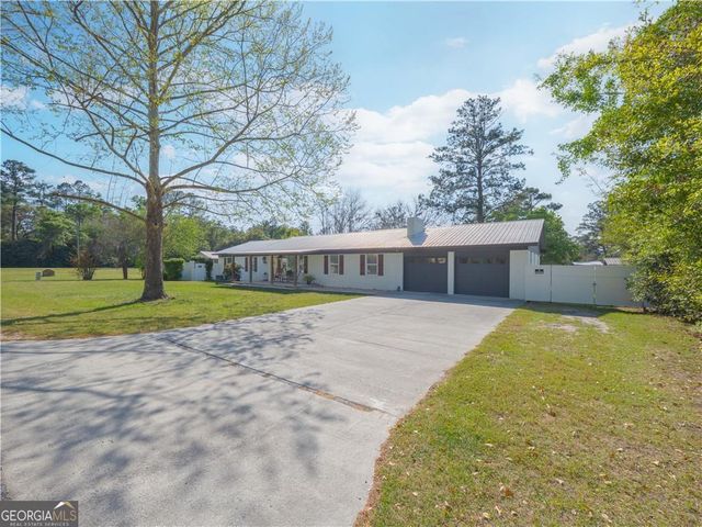 2075 Sylvia Lane, Waycross, GA 31503