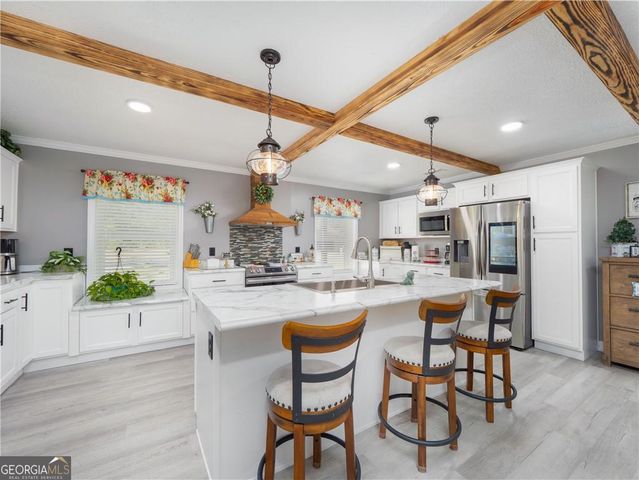 2075 Sylvia Lane, Waycross, GA 31503