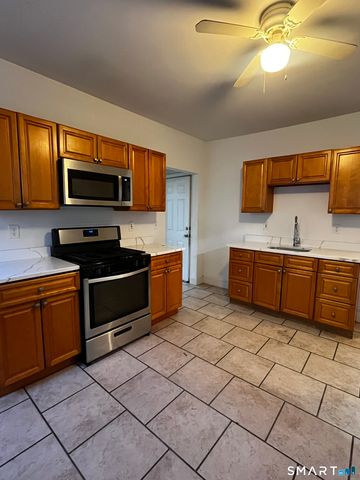 109-111 Park Terrace 1, Bridgeport, CT 06604