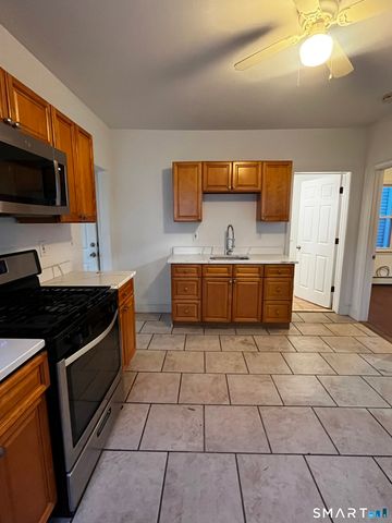 109-111 Park Terrace 1, Bridgeport, CT 06604