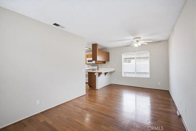 1856 Avenida San Sebastian, Perris, CA 92571