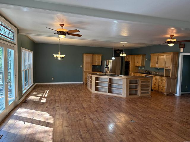 233 Rock Hill Road, Fairfield Bay, AR 72088