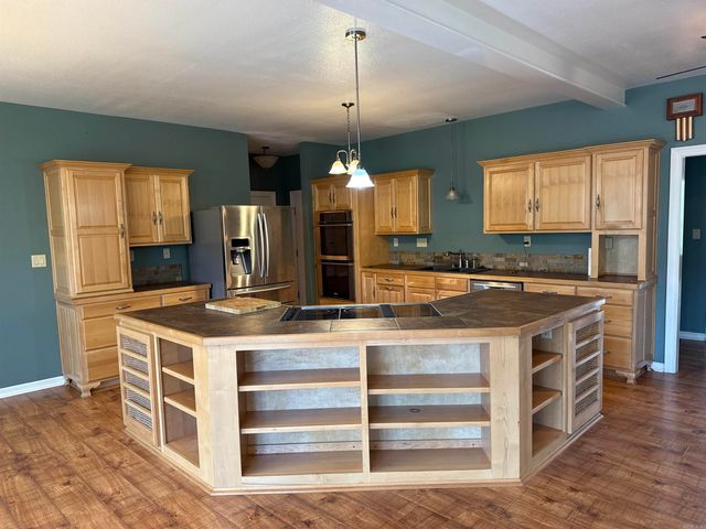 233 Rock Hill Road, Fairfield Bay, AR 72088