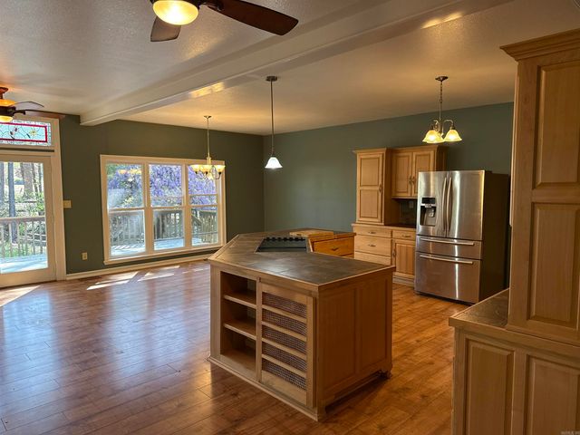 233 Rock Hill Road, Fairfield Bay, AR 72088