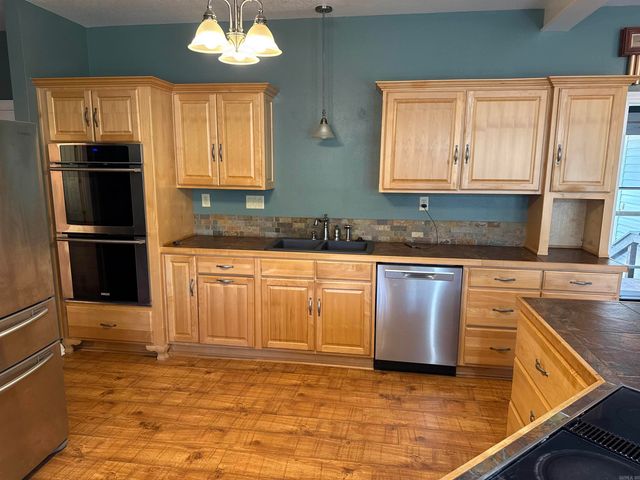 233 Rock Hill Road, Fairfield Bay, AR 72088