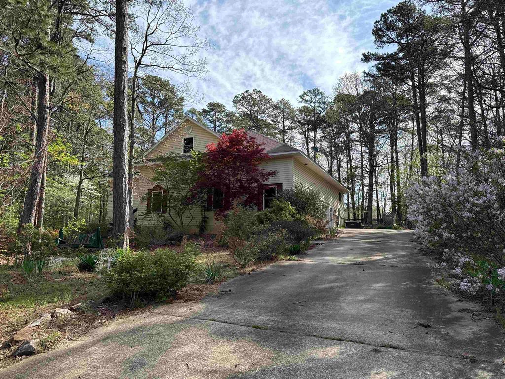233 Rock Hill Road, Fairfield Bay, AR 72088