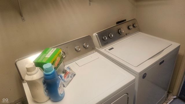 8349 Pine Branch Lane, Indianapolis, IN 46234