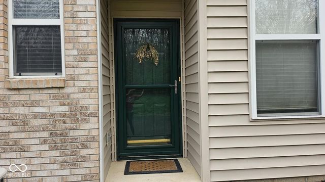 8349 Pine Branch Lane, Indianapolis, IN 46234