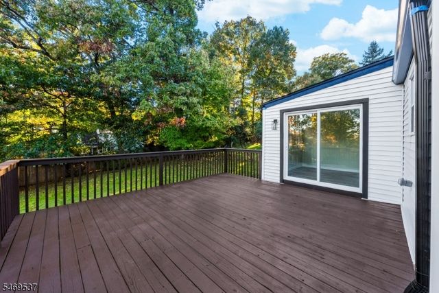 9 Shelley Ter, West Orange Twp., NJ 07052