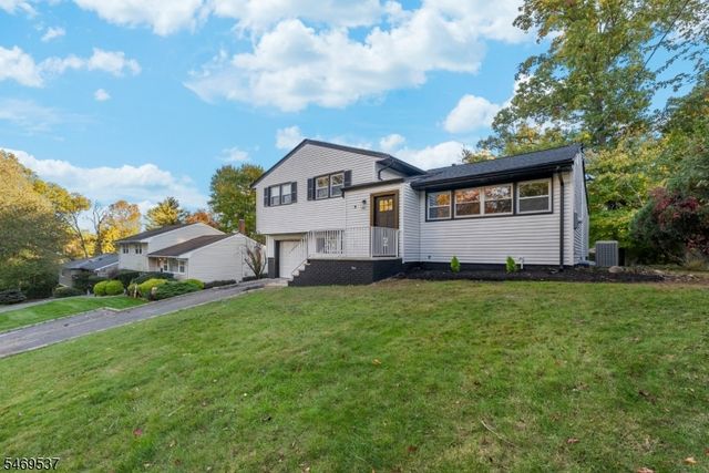 9 Shelley Ter, West Orange Twp., NJ 07052
