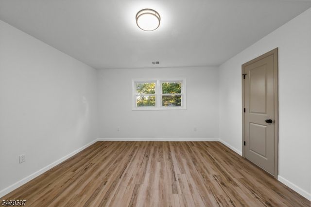 9 Shelley Ter, West Orange Twp., NJ 07052