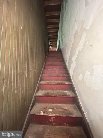 425 E BALTIMORE ST, Baltimore, MD 21202