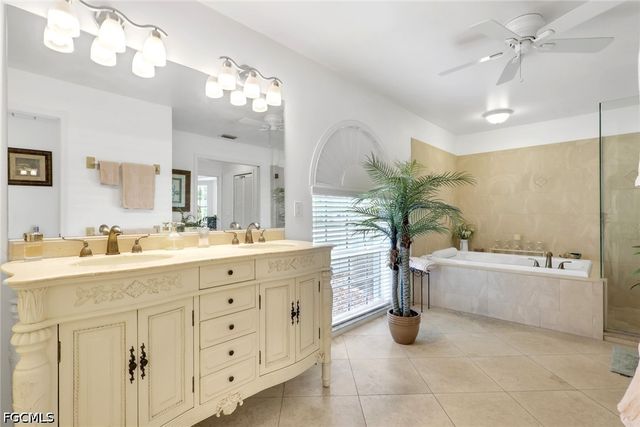 4403 SE 11th PL, Cape Coral, FL 33904