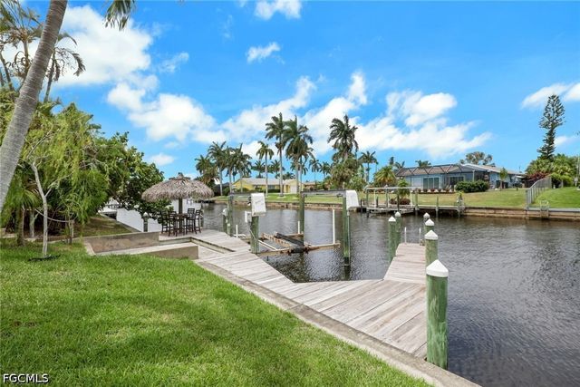 4403 SE 11th PL, Cape Coral, FL 33904