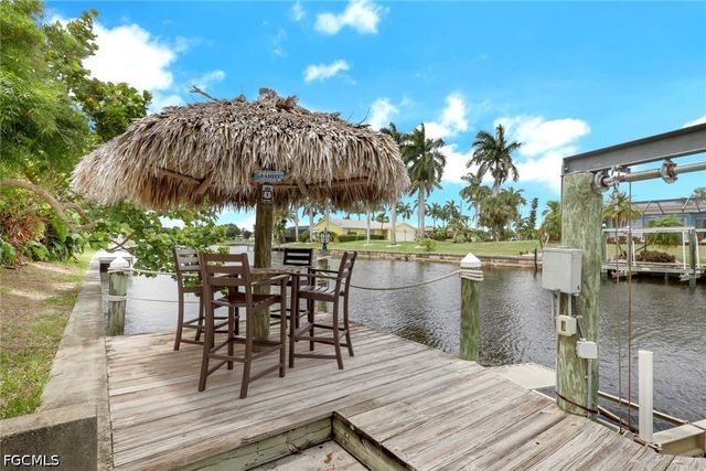 4403 SE 11th PL, Cape Coral, FL 33904